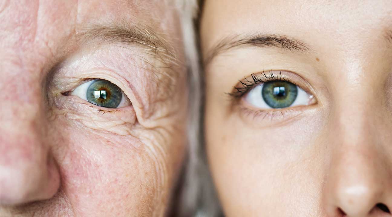 is addiction genetic two women comparing eye color