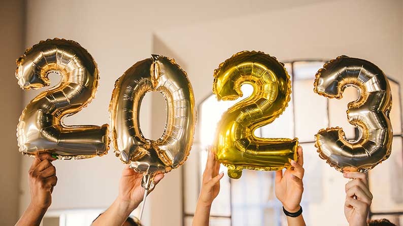 2023 balloons - 11 Ways To Ring In The New Year Without Drugs Or Alcohol